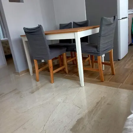 Lägenhet Family House Down Town