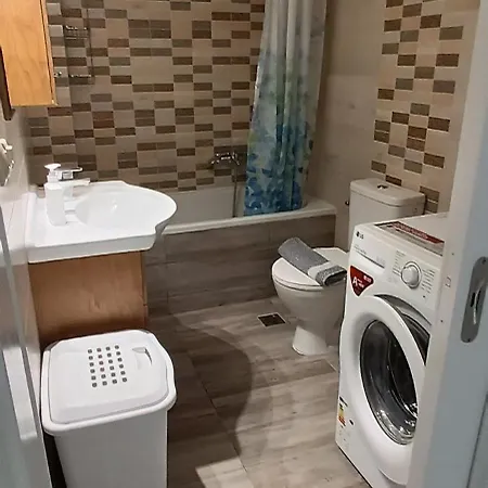 Family House Down Town Lägenhet *