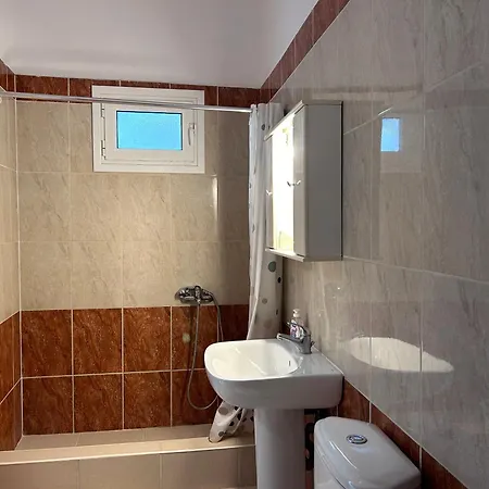 Family House Down Town *