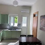 Family House Down Town Apartman Kosz